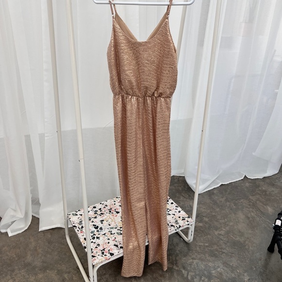 Shimmering Gold Jumpsuit - Picture 5 of 8